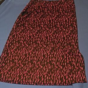 Valerie Stevens Black and Red Geometric Skirt. Great Condition